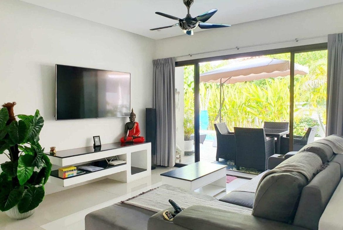À VENDRE : ADORABLE VILLA TROPICALE, HUA THANON PROCHE PLAGE