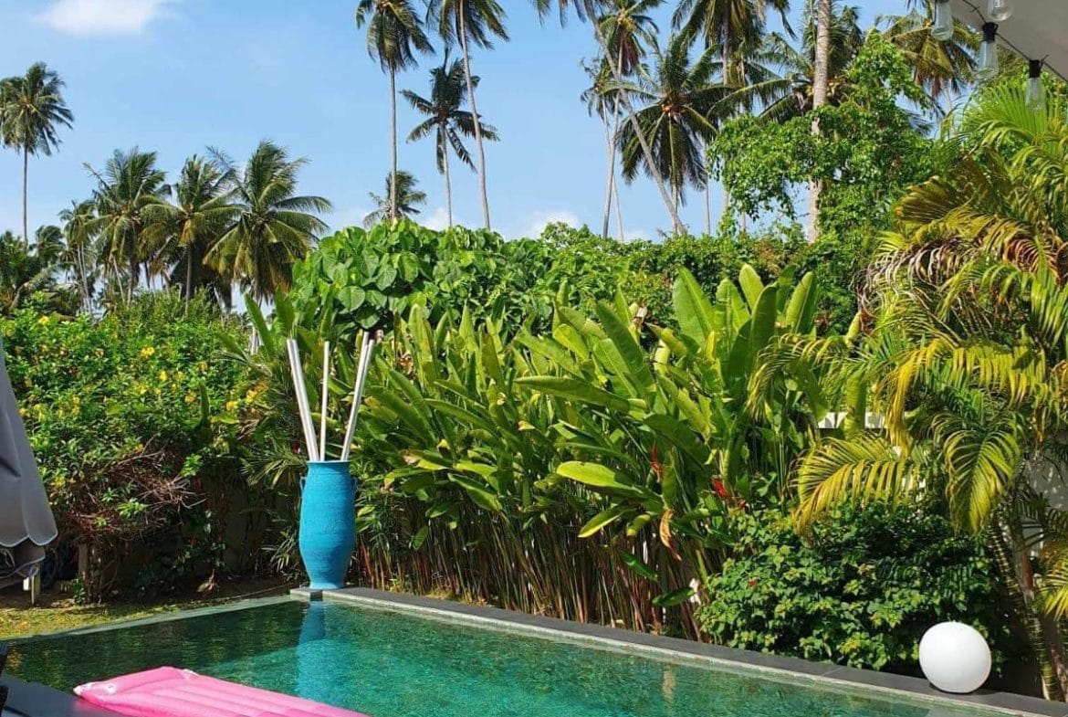 À VENDRE : ADORABLE VILLA TROPICALE, HUA THANON PROCHE PLAGE