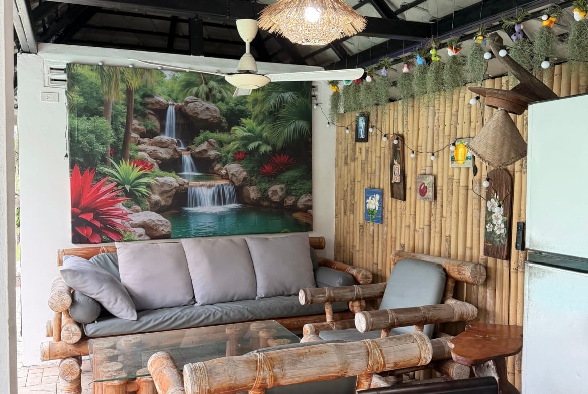 À VENDRE : VILLA DE CHARME À 30M DE LA PLAGE – BANG KAO