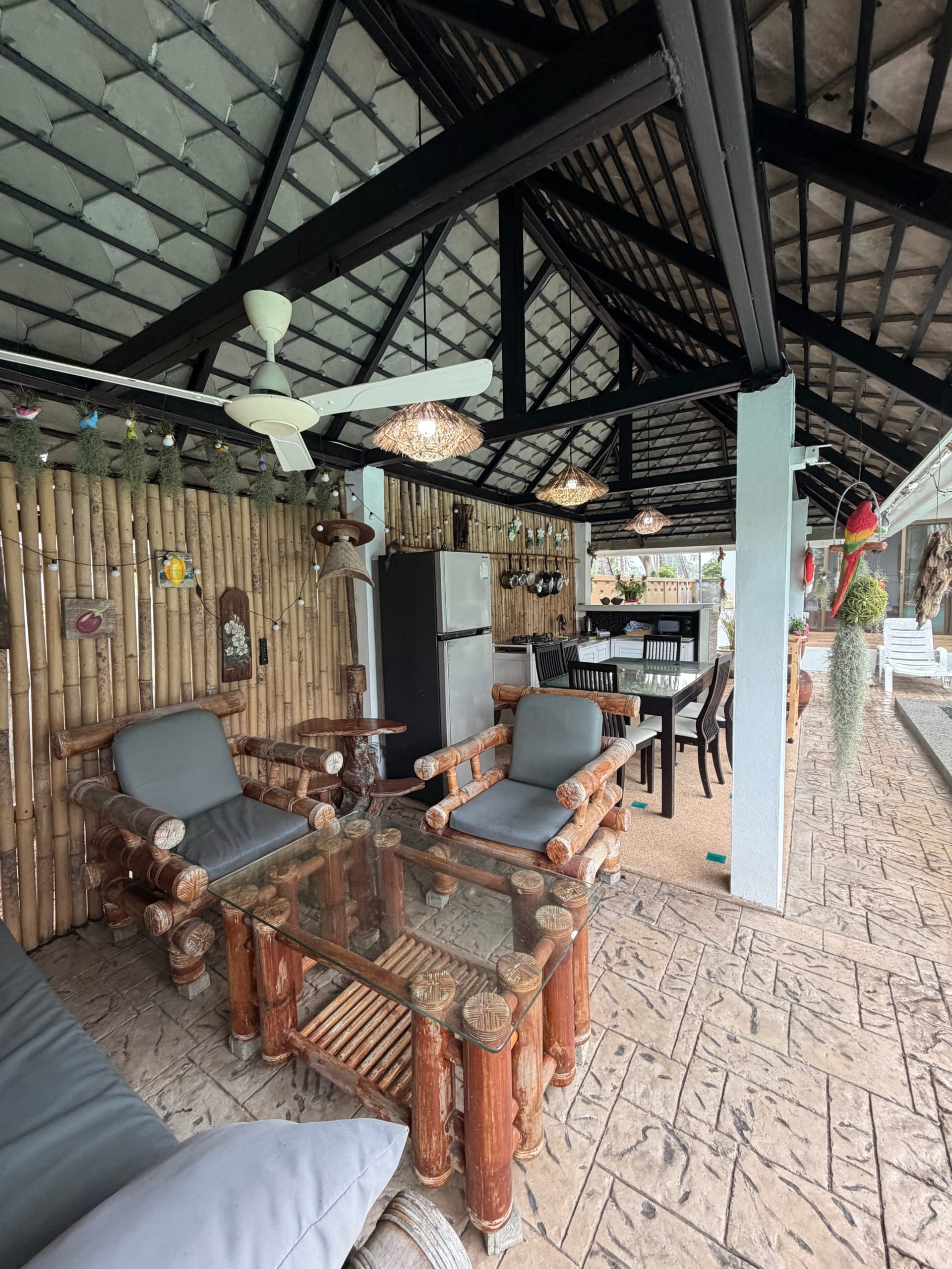 À VENDRE : VILLA DE CHARME À 30M DE LA PLAGE – BANG KAO
