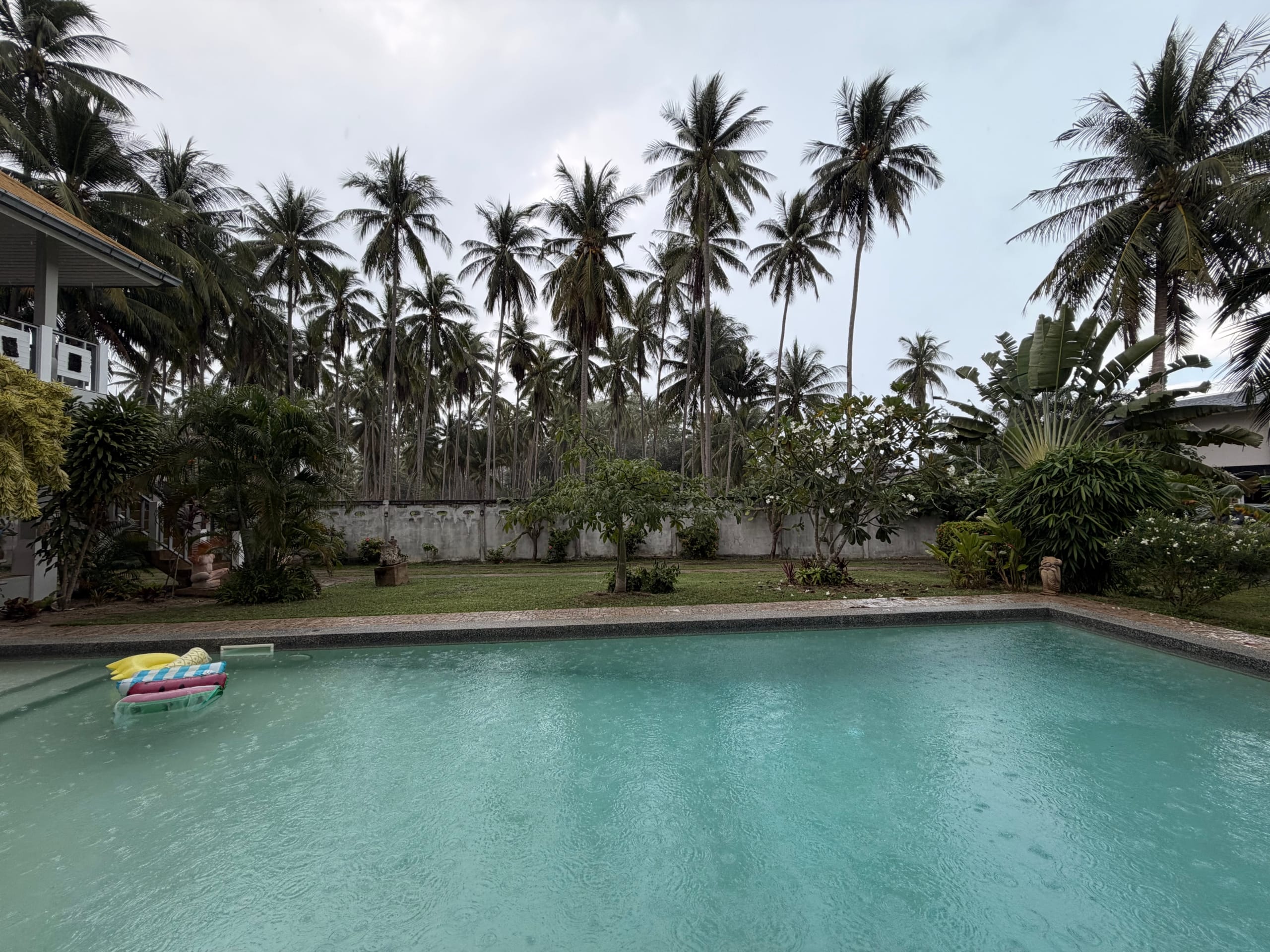 À VENDRE : VILLA DE CHARME À 30M DE LA PLAGE – BANG KAO