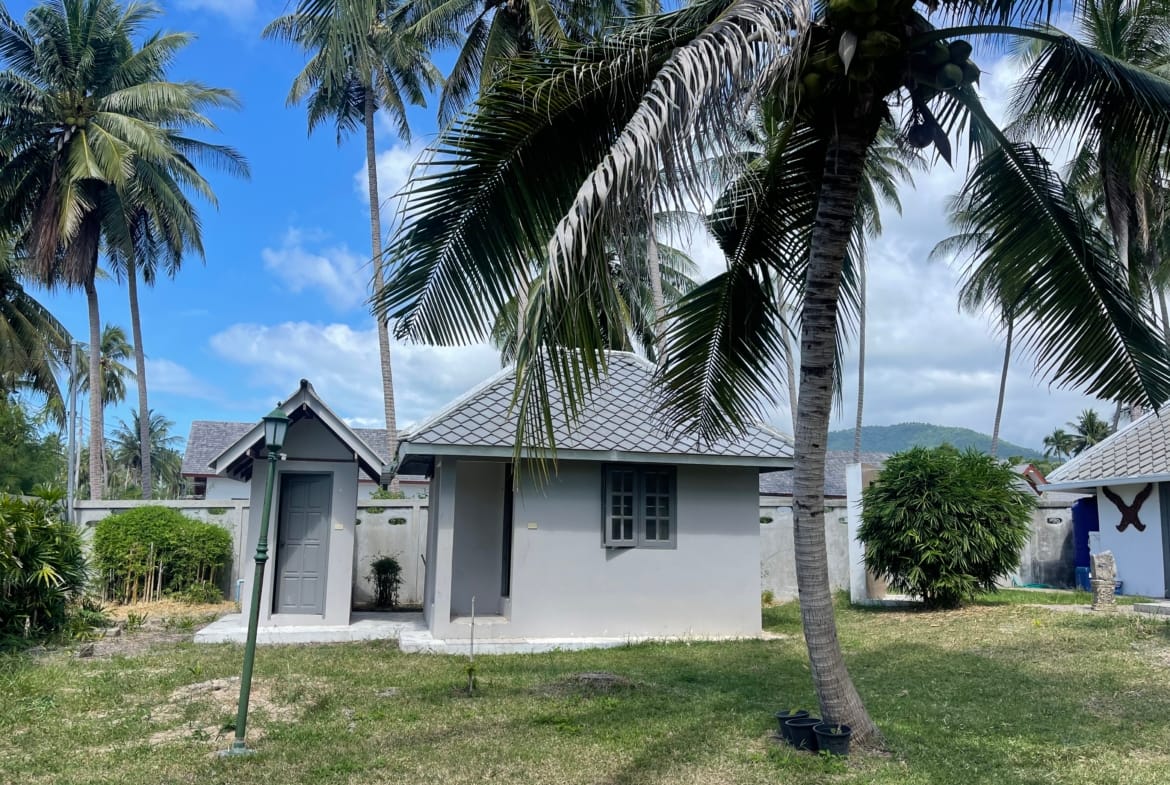 À VENDRE : VILLA DE CHARME À 30M DE LA PLAGE – BANG KAO