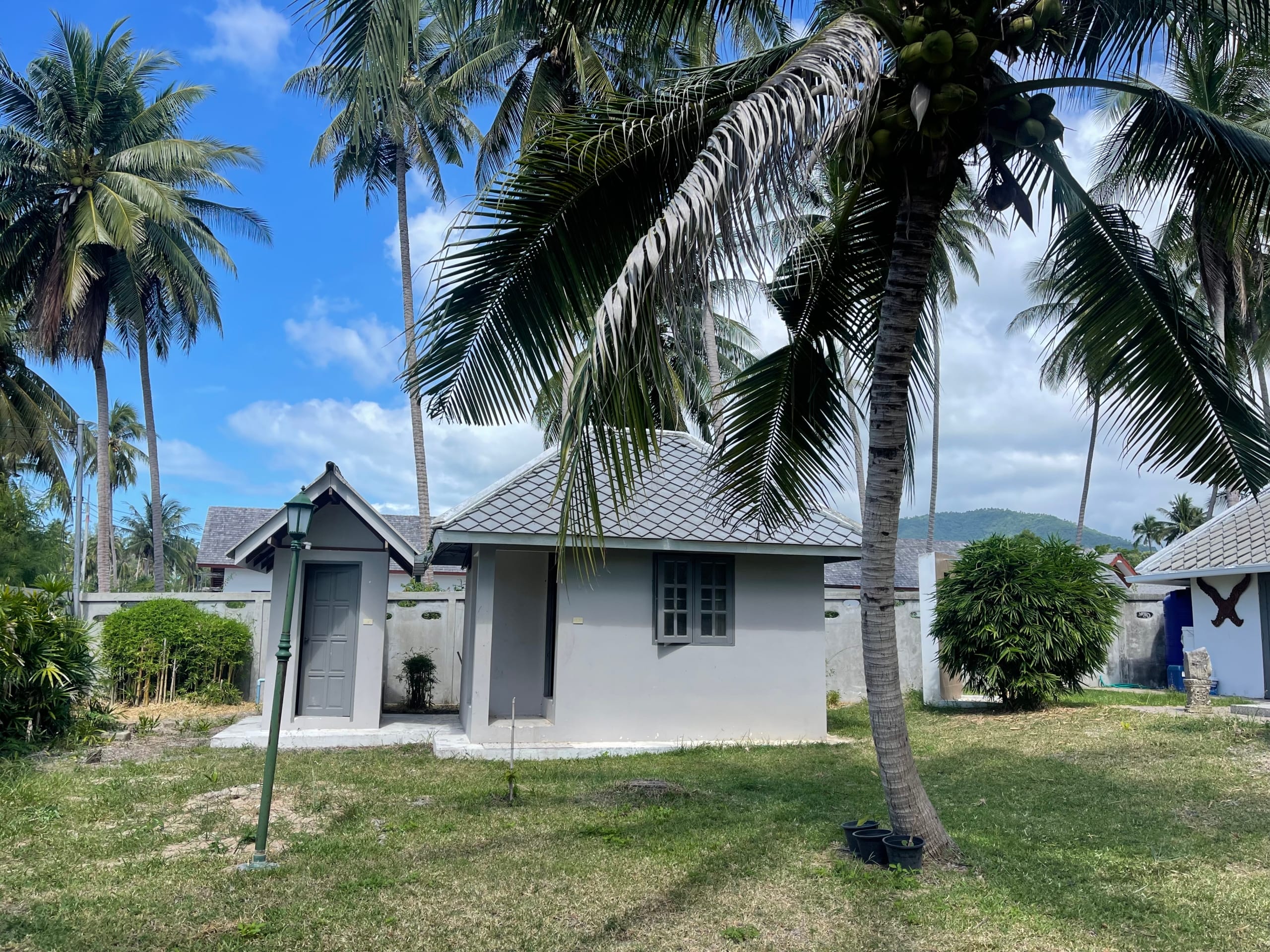 À VENDRE : VILLA DE CHARME À 30M DE LA PLAGE – BANG KAO
