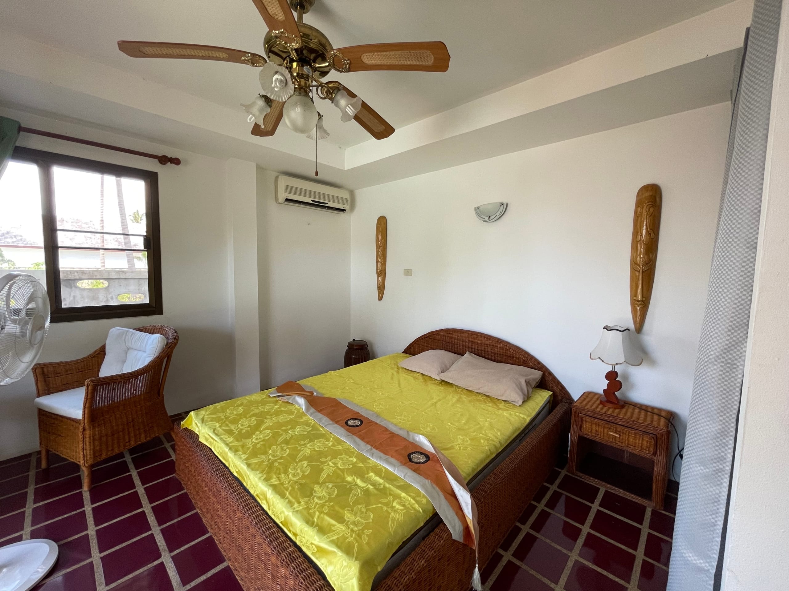 À VENDRE : VILLA DE CHARME À 30M DE LA PLAGE – BANG KAO