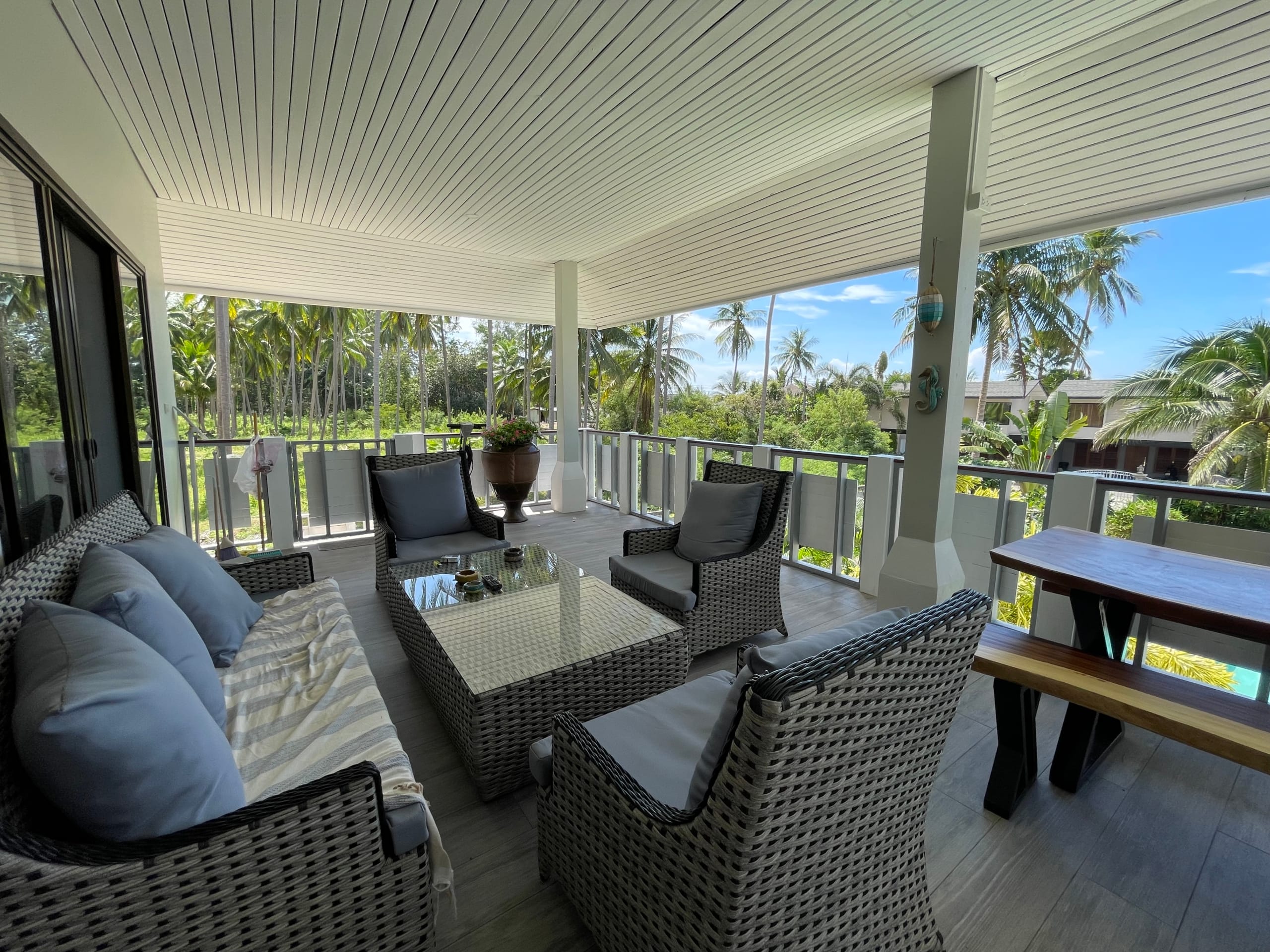 À VENDRE : VILLA DE CHARME À 30M DE LA PLAGE – BANG KAO