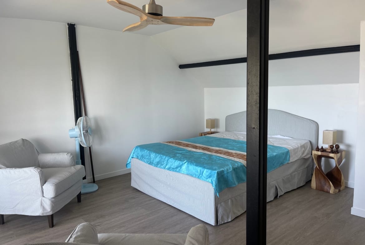 À VENDRE : VILLA DE CHARME À 30M DE LA PLAGE – BANG KAO