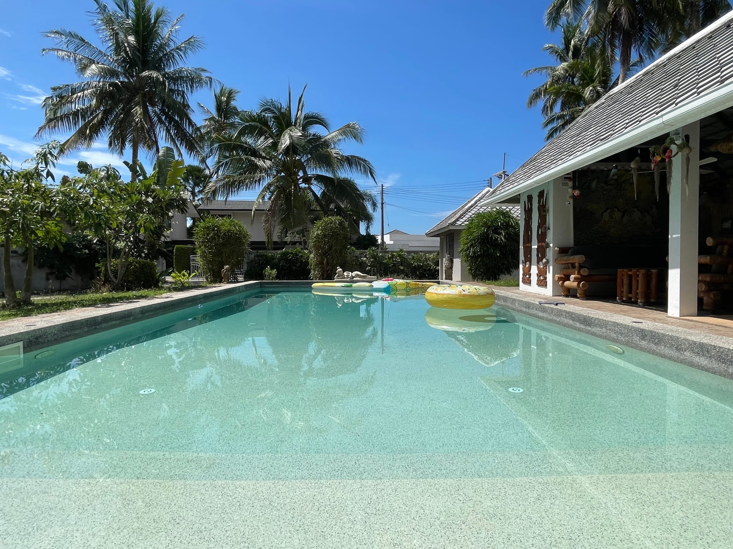 À VENDRE : VILLA DE CHARME À 30M DE LA PLAGE – BANG KAO