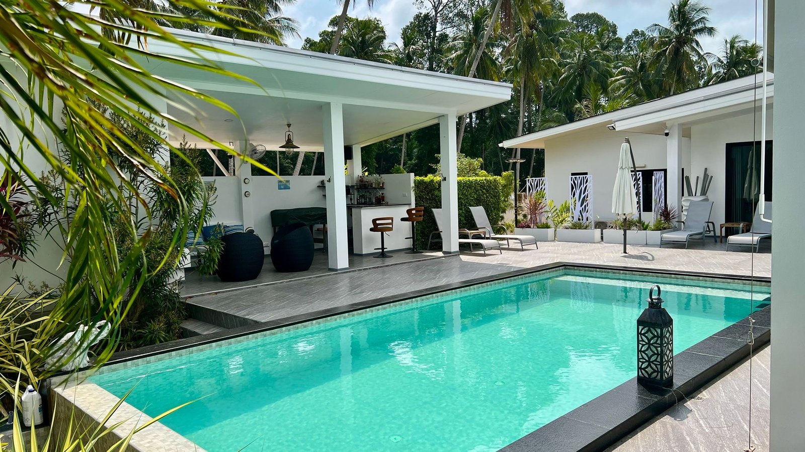 ed9ce04f-8865-46ca-8a03-34ccce7a2666