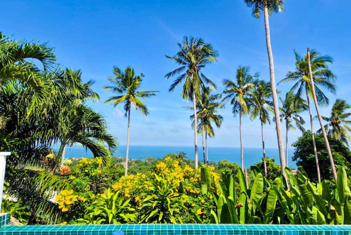VILLA THAÏLANDAISE AUTHENTIQUE 5 CHAMBRES PISCINE — VUE MER — KOH SAMUI