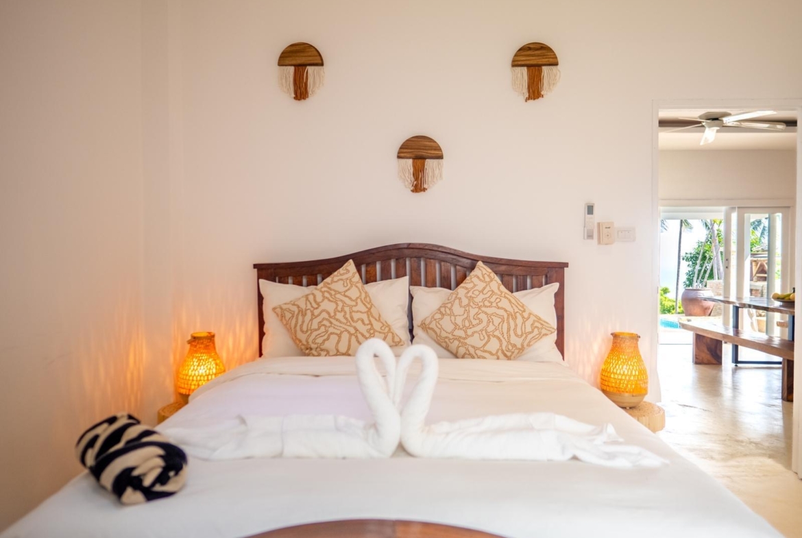 VILLA THAÏLANDAISE AUTHENTIQUE 5 CHAMBRES PISCINE — VUE MER — KOH SAMUI