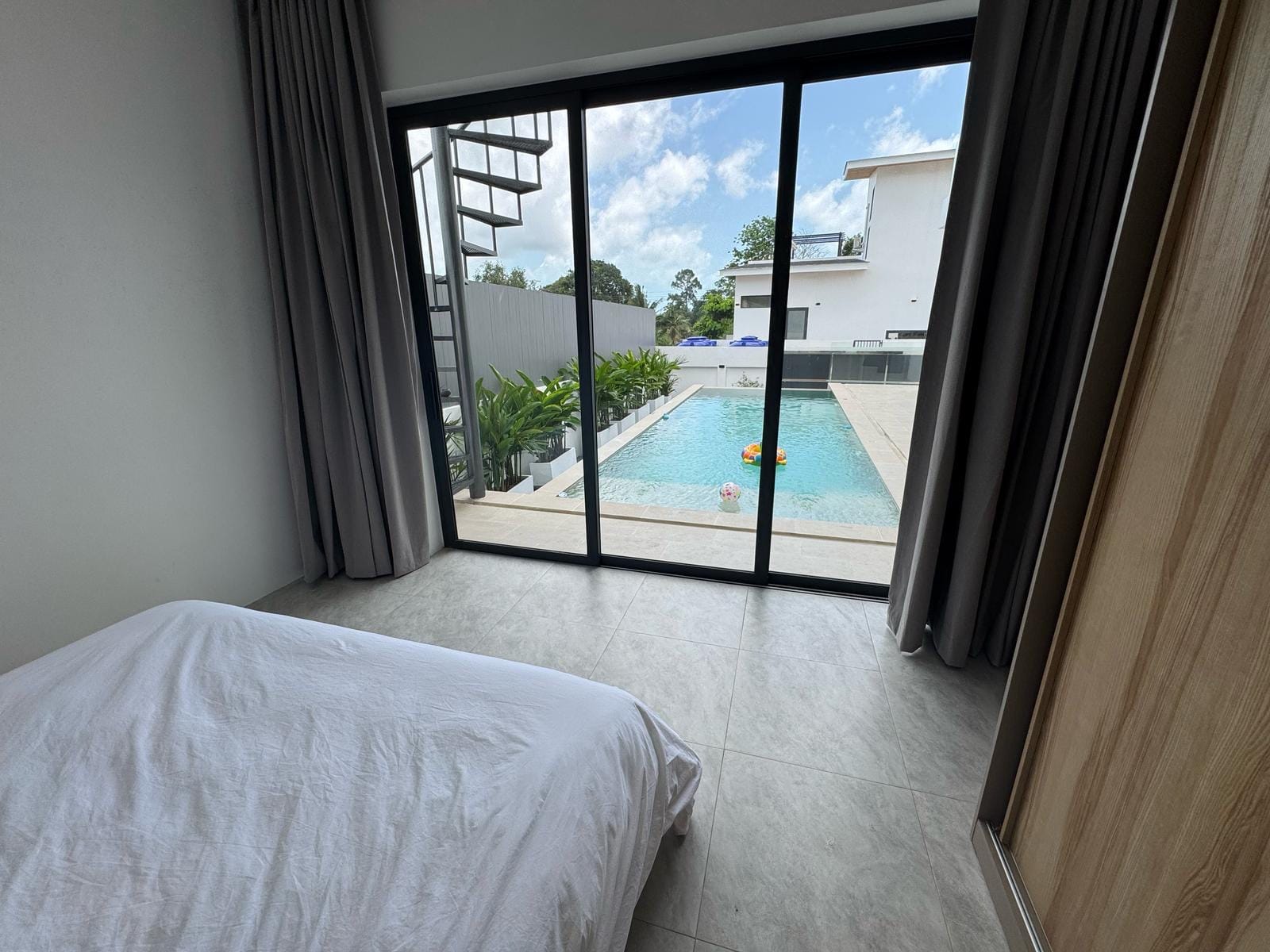 10db7b35-879c-4838-a679-29c101f9288a Villa à vendre à Bophut Koh Samui | 3 chambres, piscine et aperçu mer | Freehold