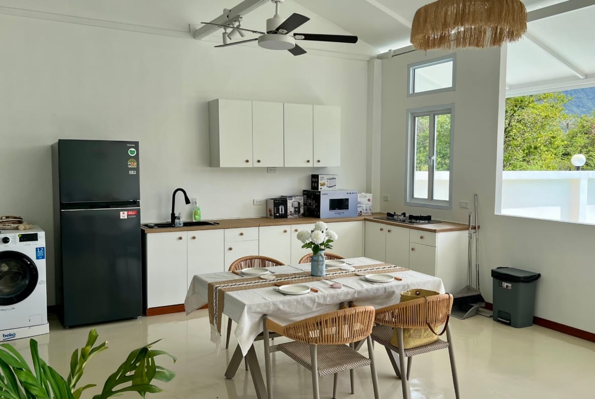 MAISON NEUVE 2 CHAMBRES ET PANNEAUX SOLAIRES À VENDRE – MAENAM SOI 4, KOH SAMUI
