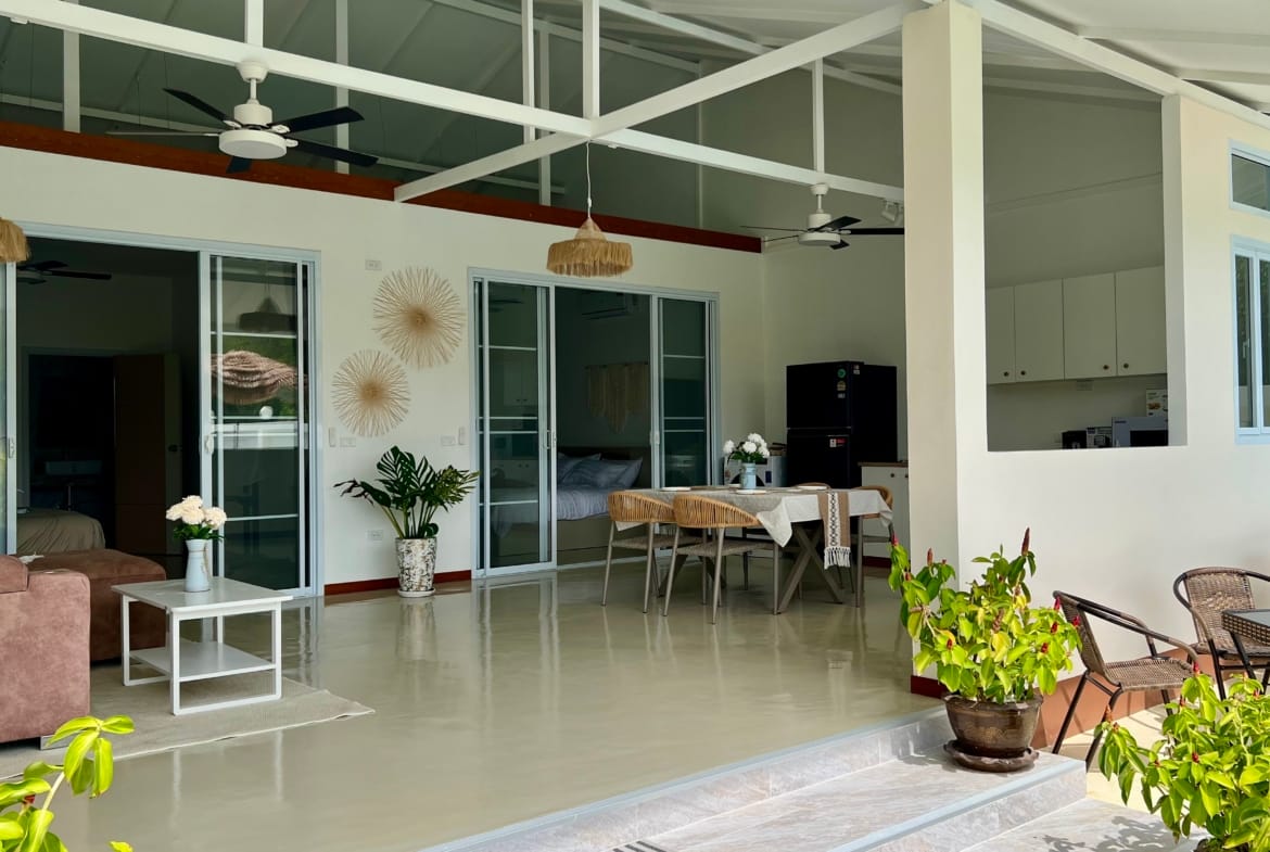 MAISON NEUVE 2 CHAMBRES ET PANNEAUX SOLAIRES À VENDRE – MAENAM SOI 4, KOH SAMUI