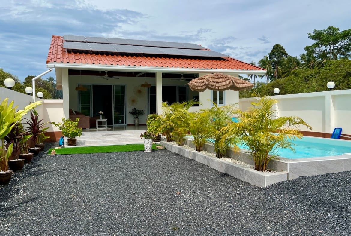 MAISON NEUVE 2 CHAMBRES ET PANNEAUX SOLAIRES À VENDRE – MAENAM SOI 4, KOH SAMUI