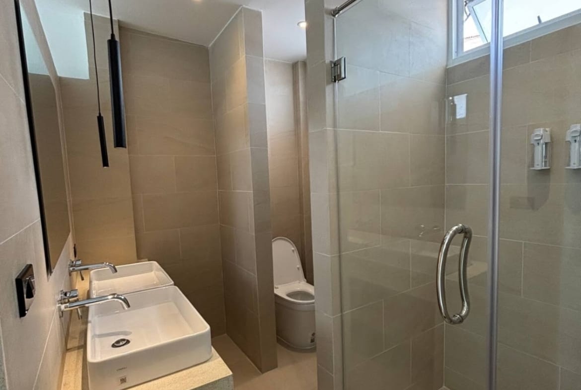 Villa neuve à 300 m de la plage à Maenam – Koh Samui