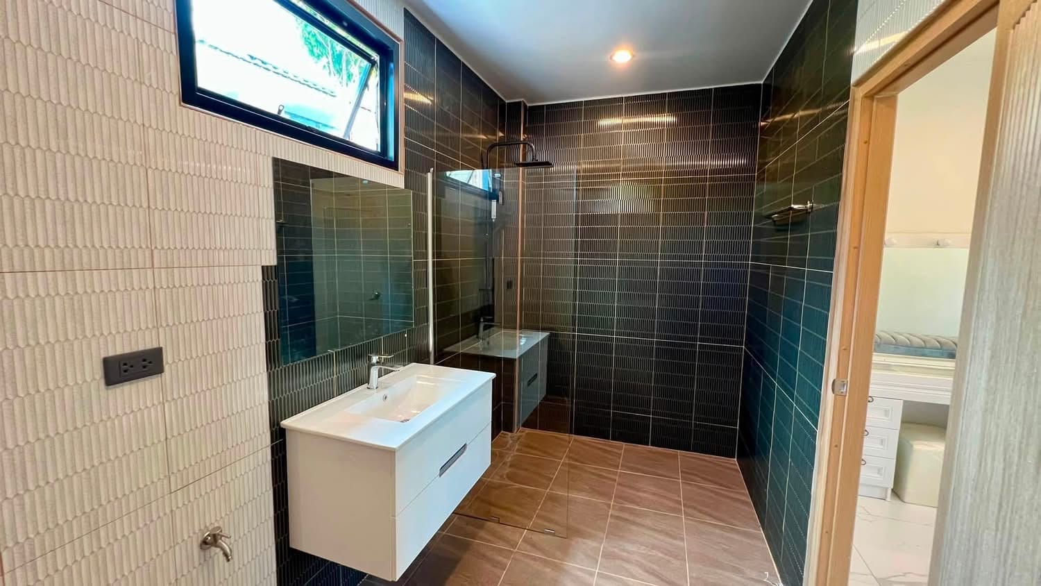 OPPORTUNITÉ RARE : VILLA NEUVE 2 CHAMBRES – SECTEUR RECHERCHÉ DE LAMAI